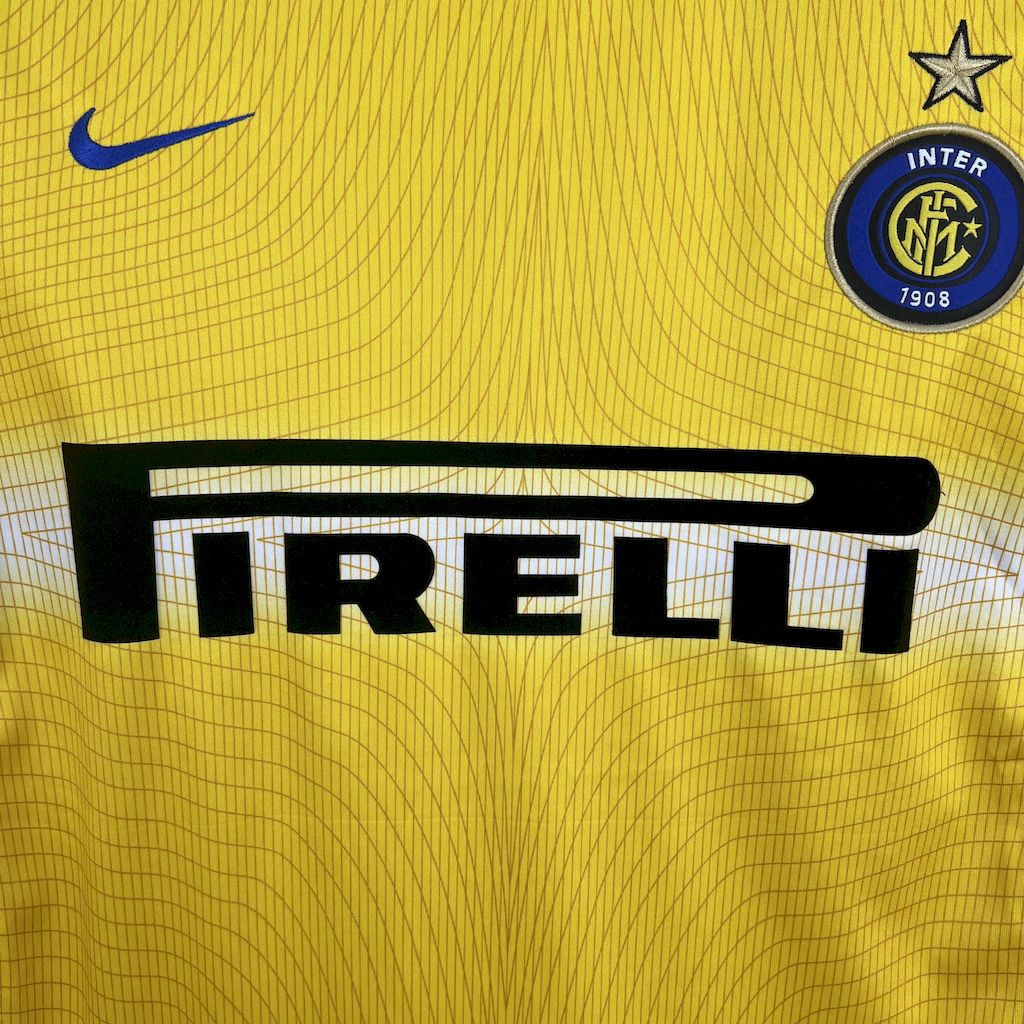 Inter Milan 2002/03 Third Retro Jersey