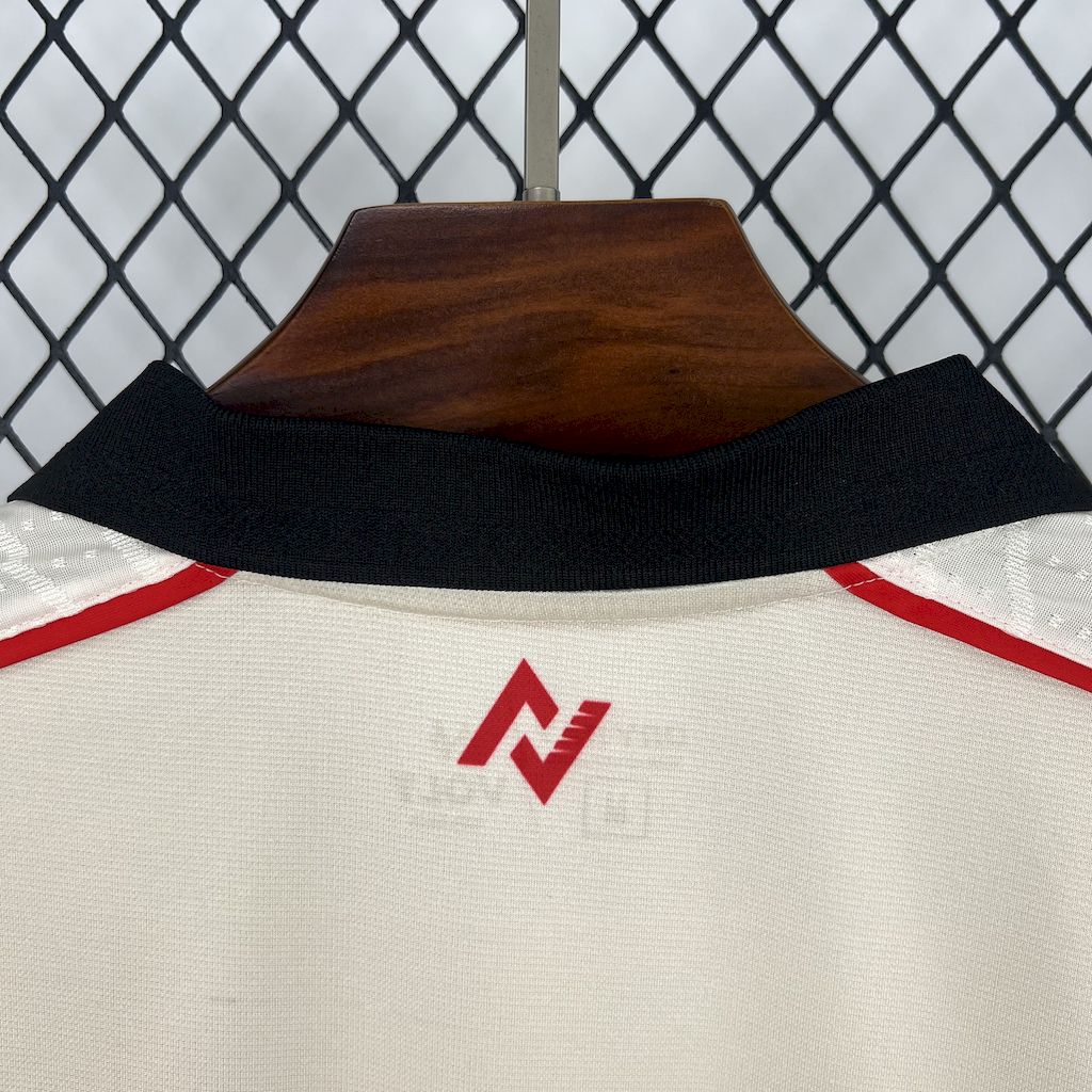 Vitoria 2025/26 Beige goalkeeper Jersey - Fan Version