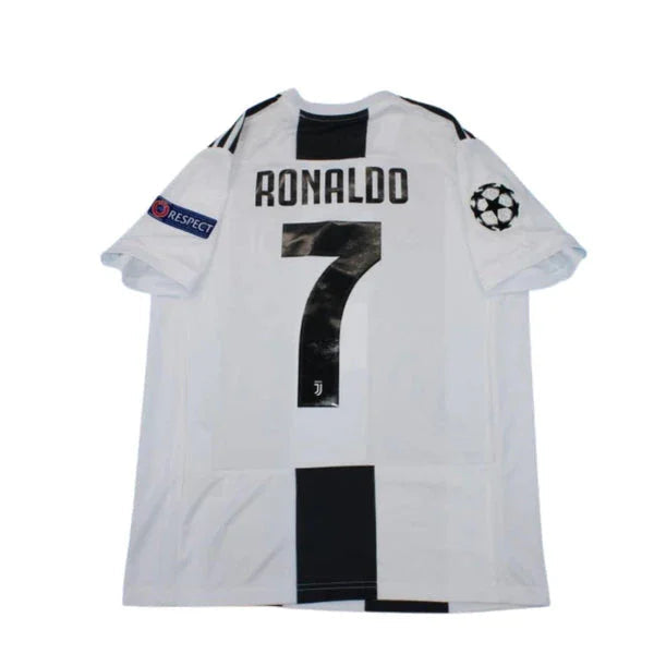 Cristiano Ronaldo #7 Juventus Home Retro Jersey 2018/19
